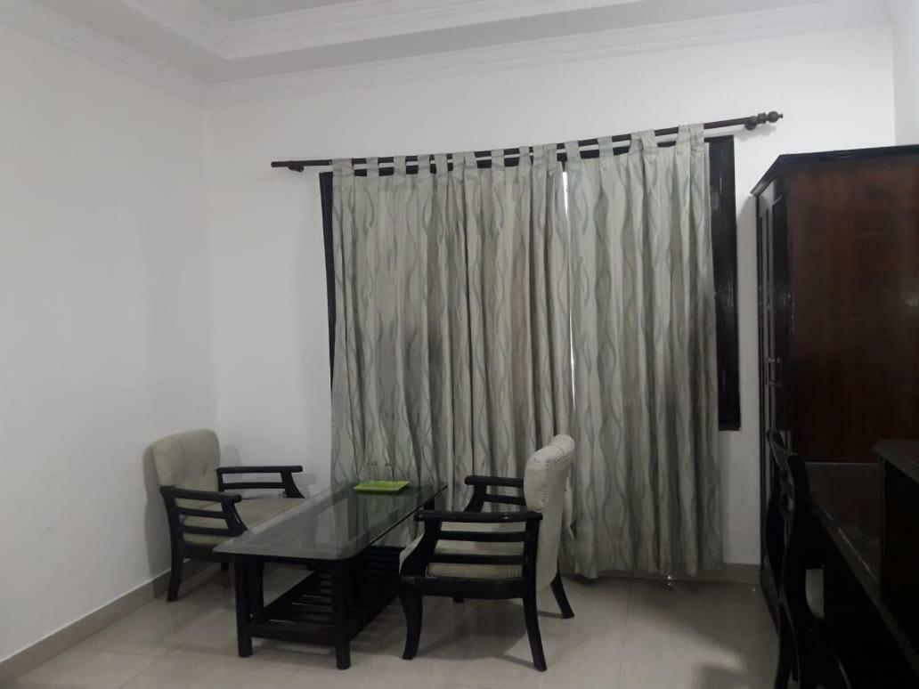Hotel Vindhwashni Haldwāni Esterno foto